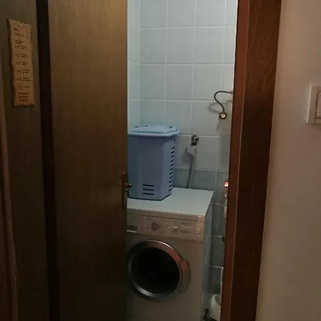 Helena Apartment *